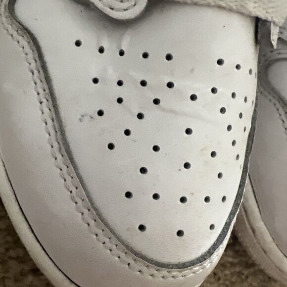 Air Jordan 1 Retro 2016 High OG Yin Yang Sneakers Youth Size 6  #575441-102 main image 13
